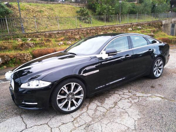 Autonoleggio Jaguar-Noleggio Limousine Roma