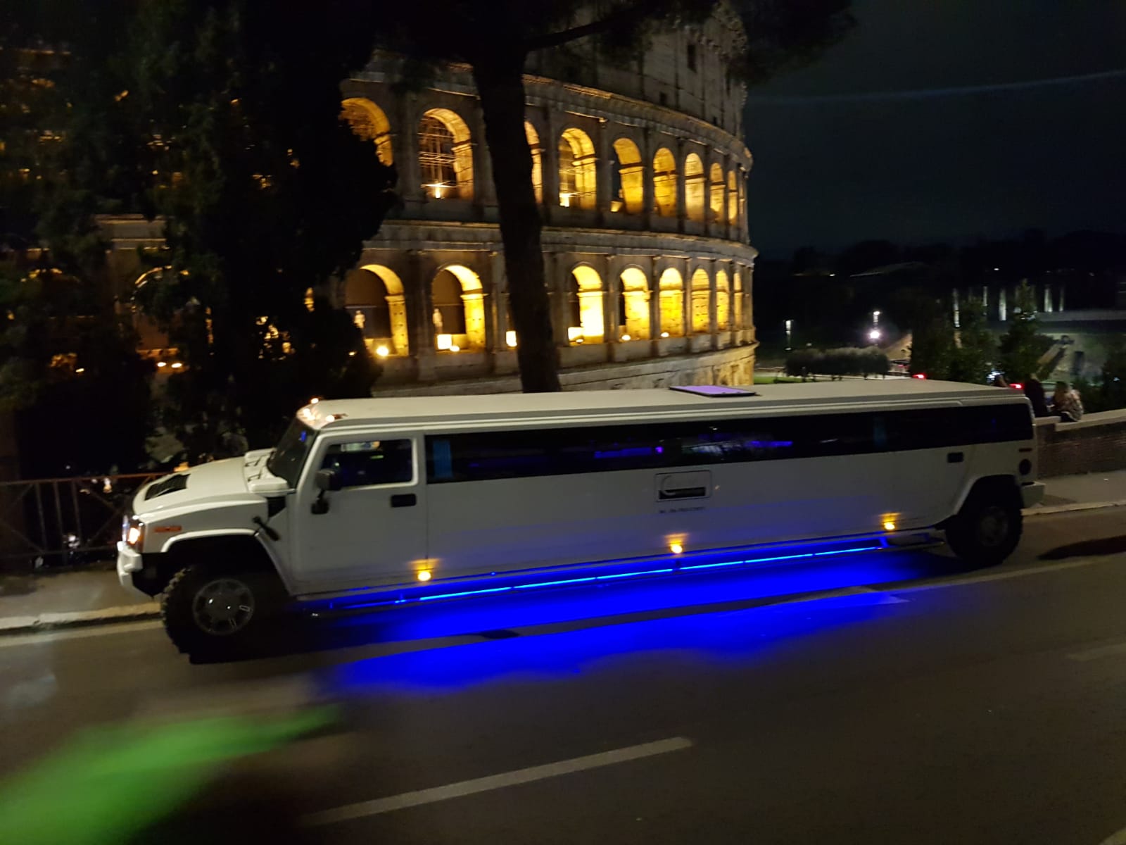 Hummer h2 Limousine